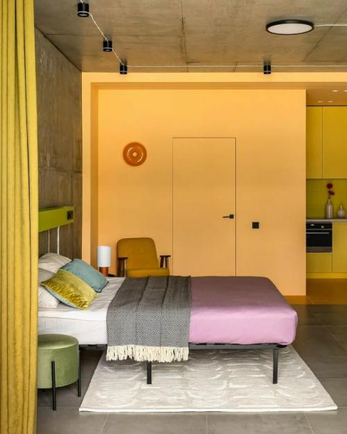 Авторы проекта показали, что выразительность интерьера вовсе не требует больших вложений - достаточно грамотных идей и внимания к деталям. 07