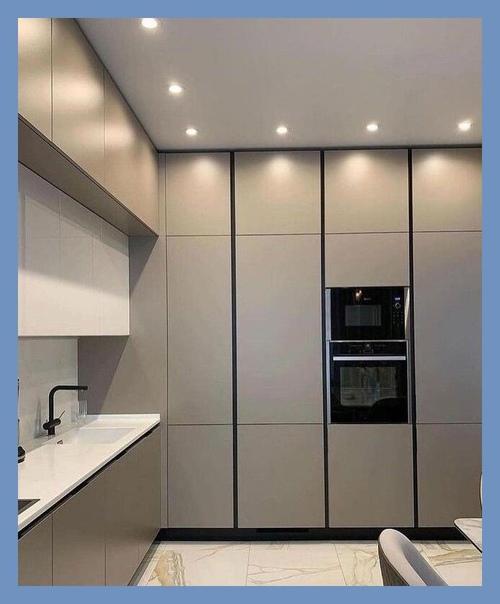 С небольшими затратами сделали капитальный ремонт в своей кухне. 02