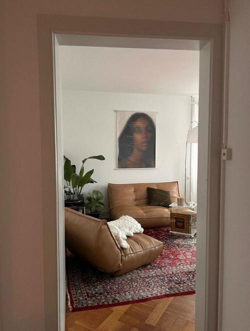 Иногда именно текстиль главным героем интерьера становится. 07