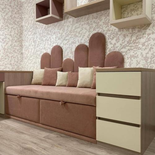 Уютная и привлекательная мебель для детской комнаты, изготовленная по индивидуальному проекту. 05