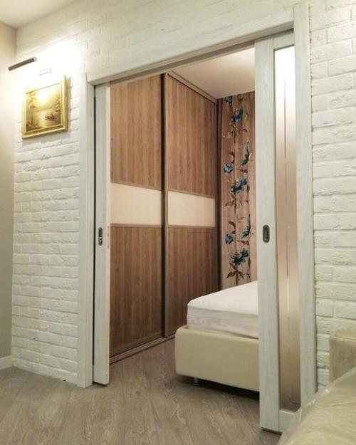 Зонирование в комнате 19 кв. 04