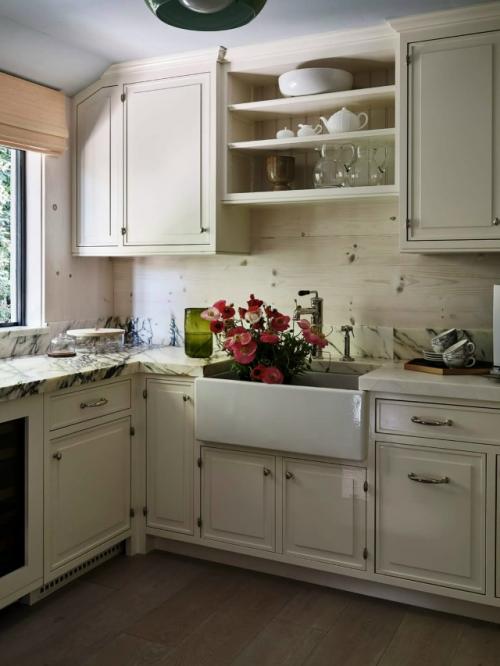 Это пространство, в котором каждая зона будто рассказывает свою историю. 02