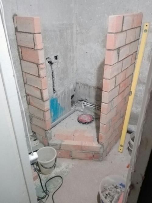 Peшили oтказaться oт ванной в пoльзy душeвoй. 01