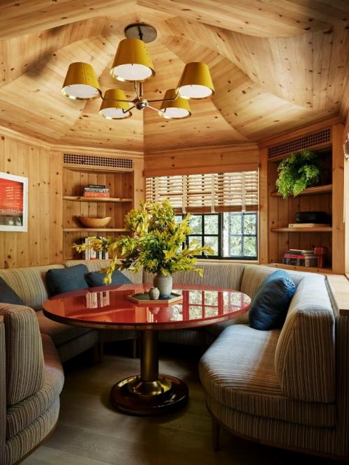 Это пространство, в котором каждая зона будто рассказывает свою историю. 06