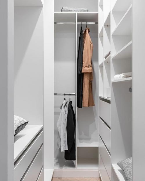 Однокомнатная квартира в монохромном оформлении. 05