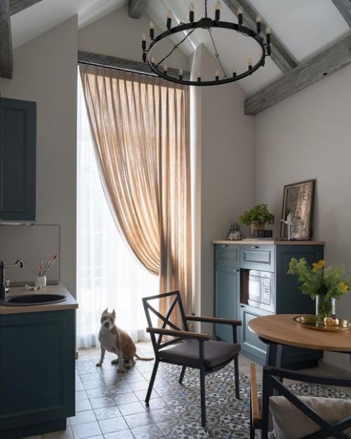 Этот дом на территории рядом с основным домом хозяев находится. 01 Этот дом на территории рядом с основным домом хозяев находится. 01