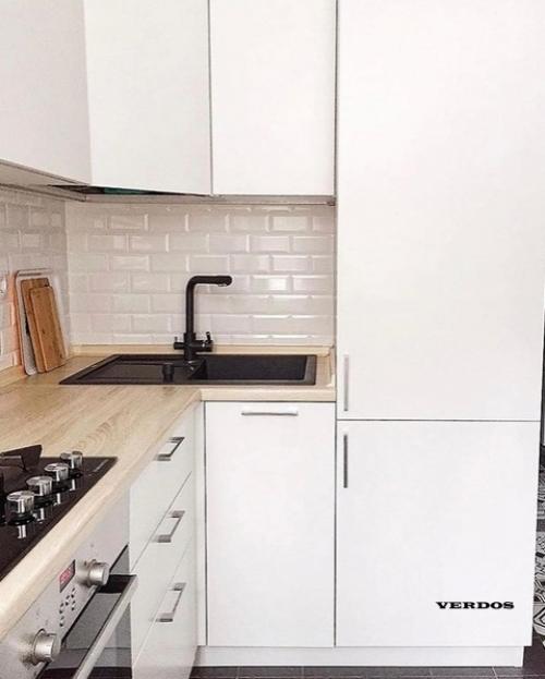 Хорошая функциональная кухня получилась. 02