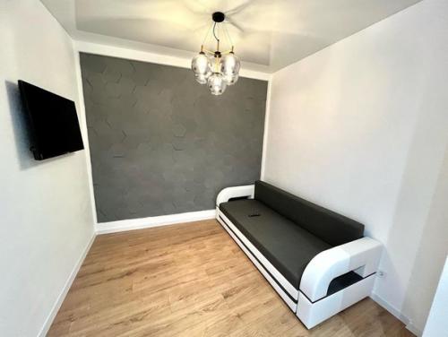 Вот такая квартира для последующей аренды получилась. 04