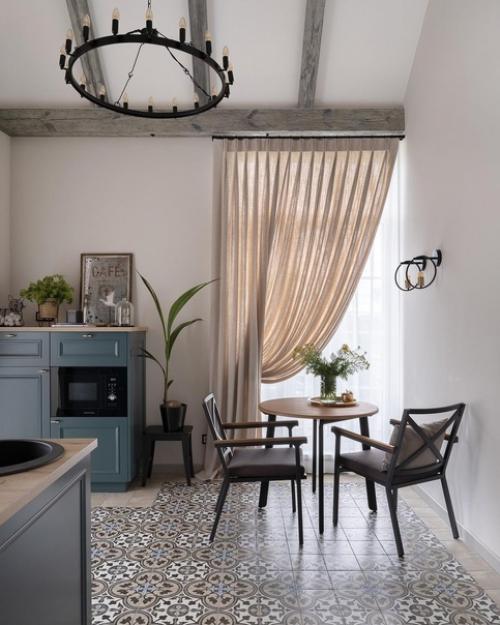 Этот дом на территории рядом с основным домом хозяев находится. 02 Этот дом на территории рядом с основным домом хозяев находится. 02