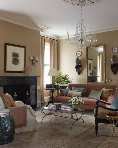 Давайте полюбуемся этим великолепным загородным домом начала 1800-х годов, бережно восстановленным архитектором. 07