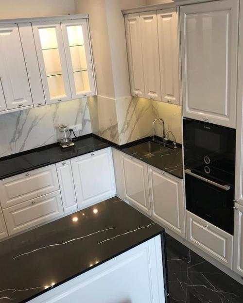 Кухня - гостиная в классическом стиле после ремонта. 04