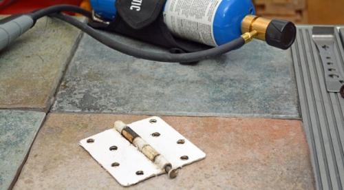 3 простых шага до удаления старой краски. 01