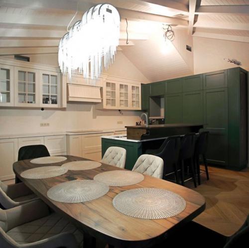 Невероятный дом на берегу озера в окружении заповедного леса после строительства и обустройства. 07