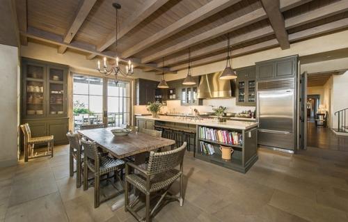 Особняк американской певицы леди гаги: дом площадью 950 квадратных метров находится в малибу, штат Калифорния. 04