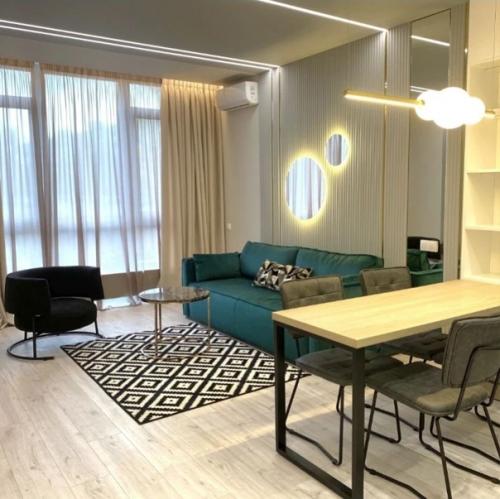 55 кв.  м после капитального ремонта. 02