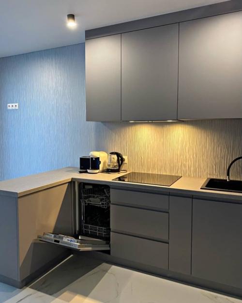 Шикарный матовый серый цвет на кухне. 03