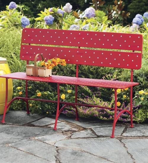 Садовая скамья как украшение ландшафта. 01