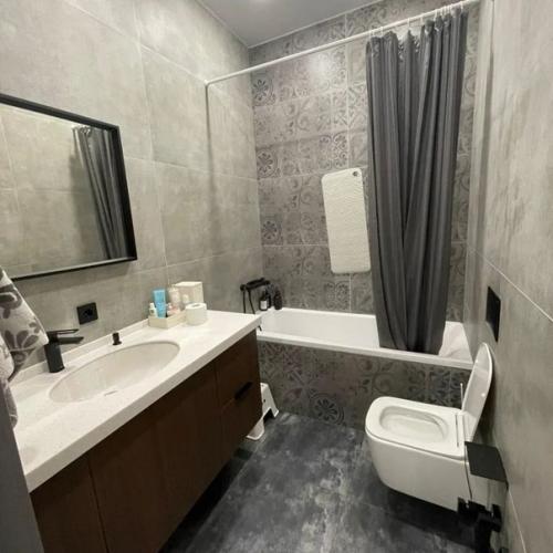 3 комнатная квартира, кухня - студия, площадью 78 кв. 08