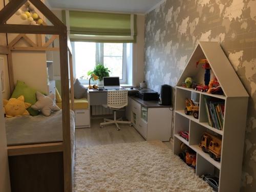 Сделали ремонт в комнате сына пяти лет. 03