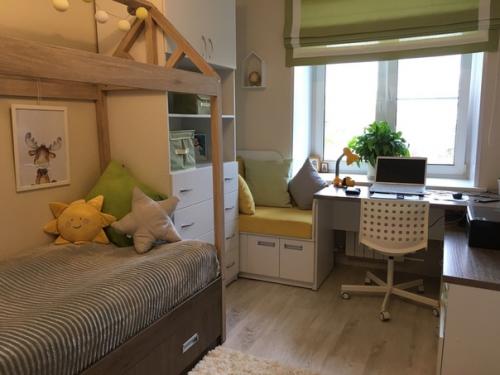 Сделали ремонт в комнате сына пяти лет. 04