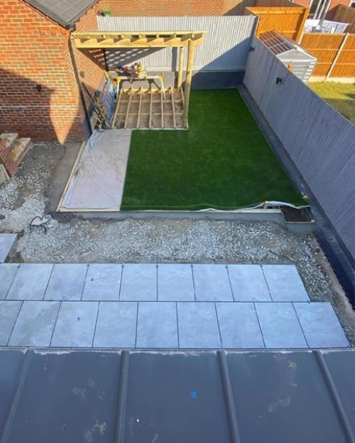 Уютнейшая зона отдыха на заднем дворе своими руками. 04