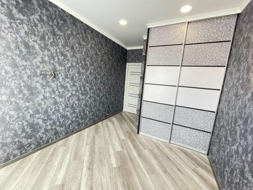 Мы тоже закончили ремонт. 07