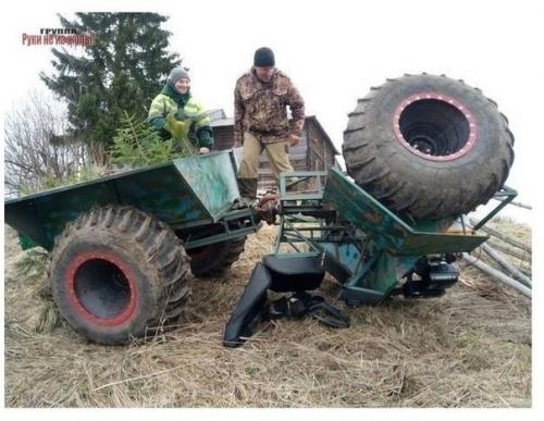 Я не знаю как одним словом назвать такую самоделку, но видно одно - она очень удобная для передвижения по пересеченной местности. 02