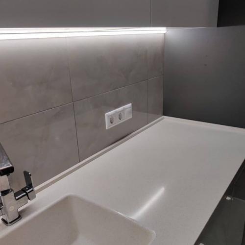 Без ярких акцентов, без декора, все серое и белое, чтобы глаза отдыхали. 08