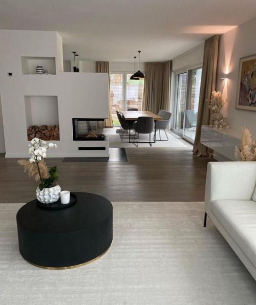 С акцентом на черный цвет. 01