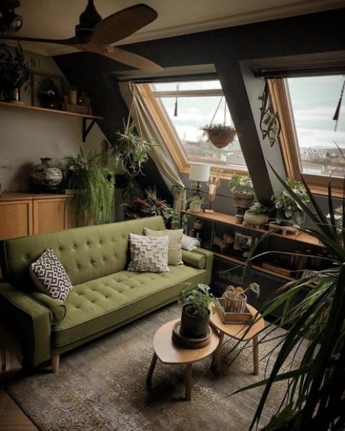 Красивый интерьер. С множеством декора. 01