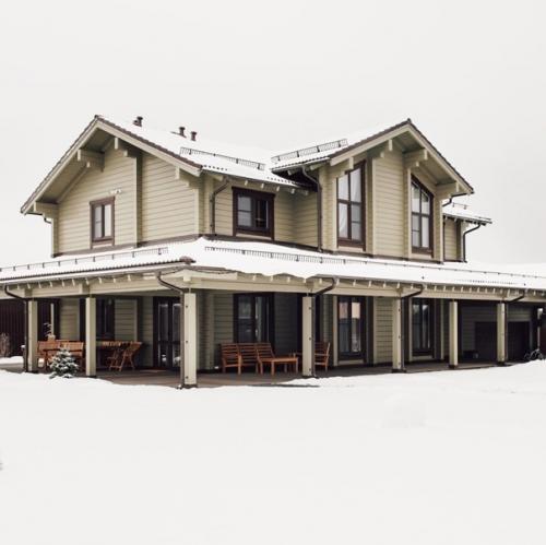 Вот такой красавец после строительства и обустройства получился. 02