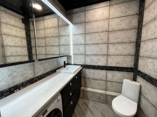 Мы тоже закончили ремонт. 04