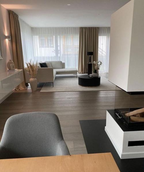 С акцентом на черный цвет. 03