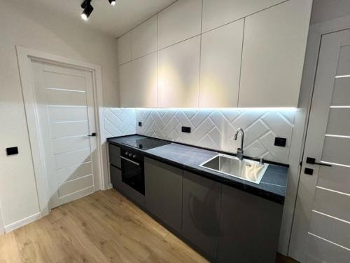 Все сделано своими руками за 6 месяцев. 07