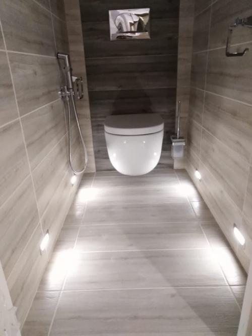 Закончили ремонт в ванной и туалете. 05