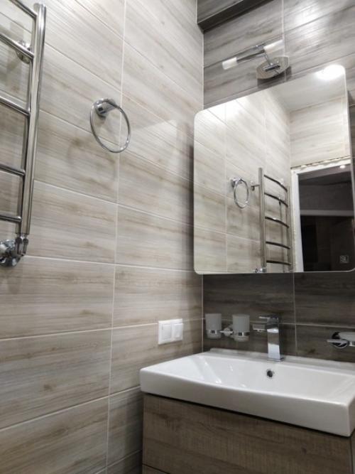 Закончили ремонт в ванной и туалете. 01