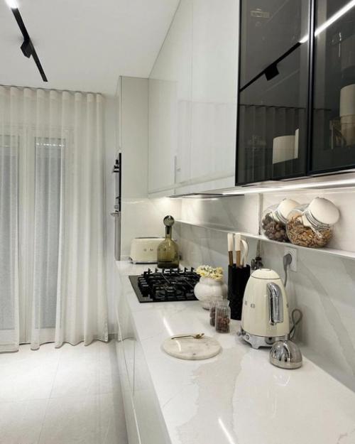 Кухня сразу после монтажа. 05