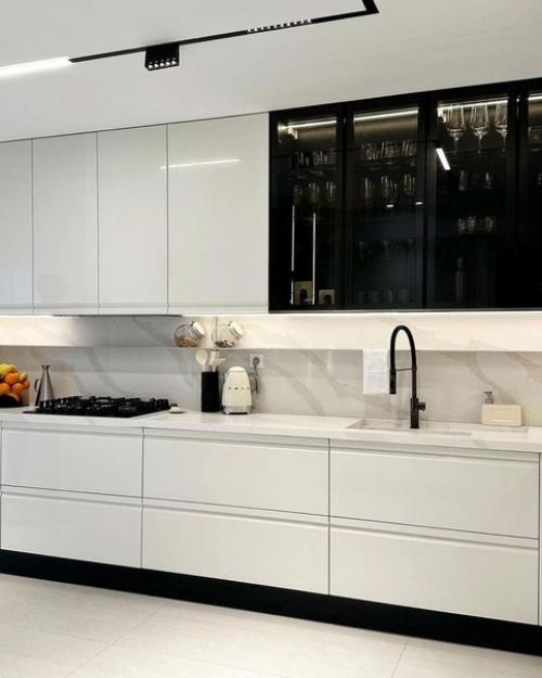 Кухня сразу после монтажа. 02