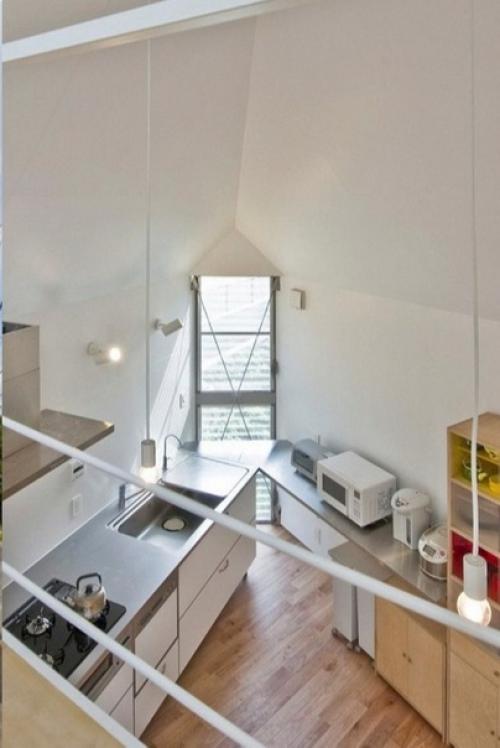 Дефицит пространства - одна из главных проблем Японии, которую дизайнеры и архитекторы пытаются решить всеми силами. 02