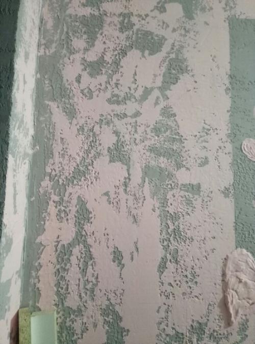 Всем здрасти!  Отделку стены в прихожей оцените. 03