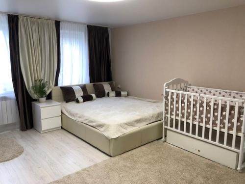 90 кв.  м весь ремонт руками мужа сделан. 04