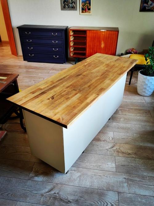 Продолжаю творить.  Были две тумбы, докупила столешницу (мебельный щит) и ножки. 03