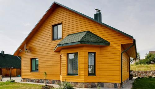 Как вернуть дому былую привлекательность и заодно утеплить его. 01