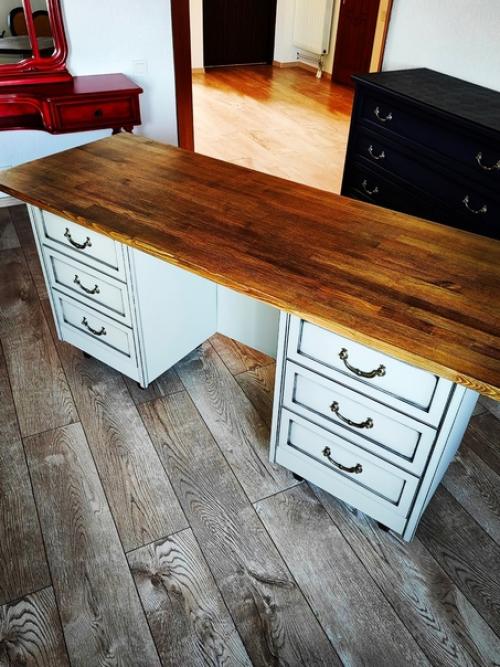 Продолжаю творить.  Были две тумбы, докупила столешницу (мебельный щит) и ножки. 06