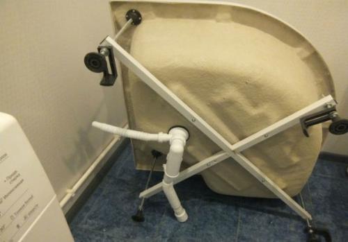 Душевые поддоны. Поддон для душа служит основанием душевой кабины и изготавливается из различных материалов. 07 Душевые поддоны. Поддон для душа служит основанием душевой кабины и изготавливается из различных материалов. 07