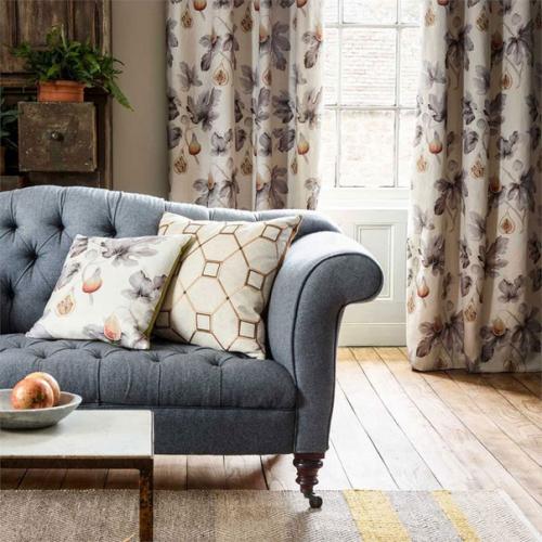 Английский стиль в интерьере - это сдержанная классика с множеством декоративных элементов. 04