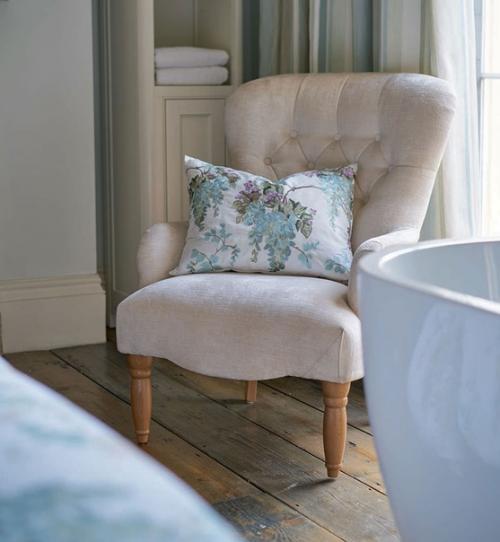 Английский стиль в интерьере - это сдержанная классика с множеством декоративных элементов. 03