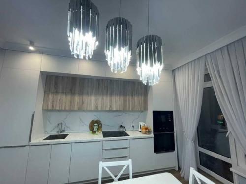 Трешка, евроремонт, площадью 91 кв. 01