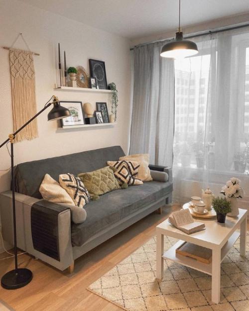 Общая площадь квартиры 36, 3 кв м. ремонт от застройщика: обои, плитка, ламинат. 02