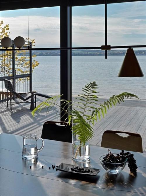 Есть дома, в которых просто живут. 09